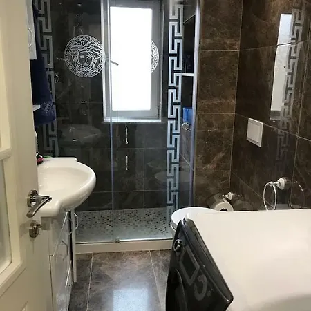 Appartement Contemporary On Best Location Of